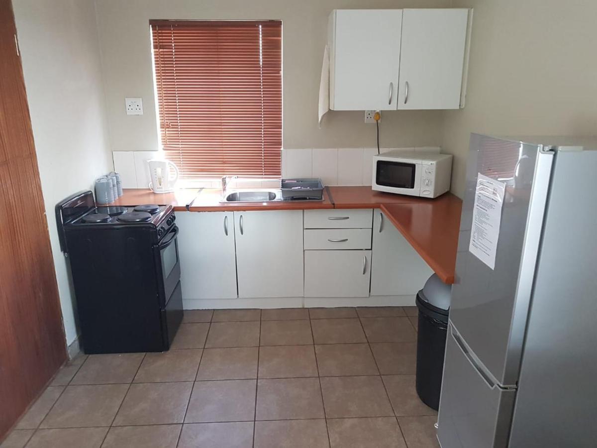 Private Apartments & Biz Stays Pretoria Exterior photo