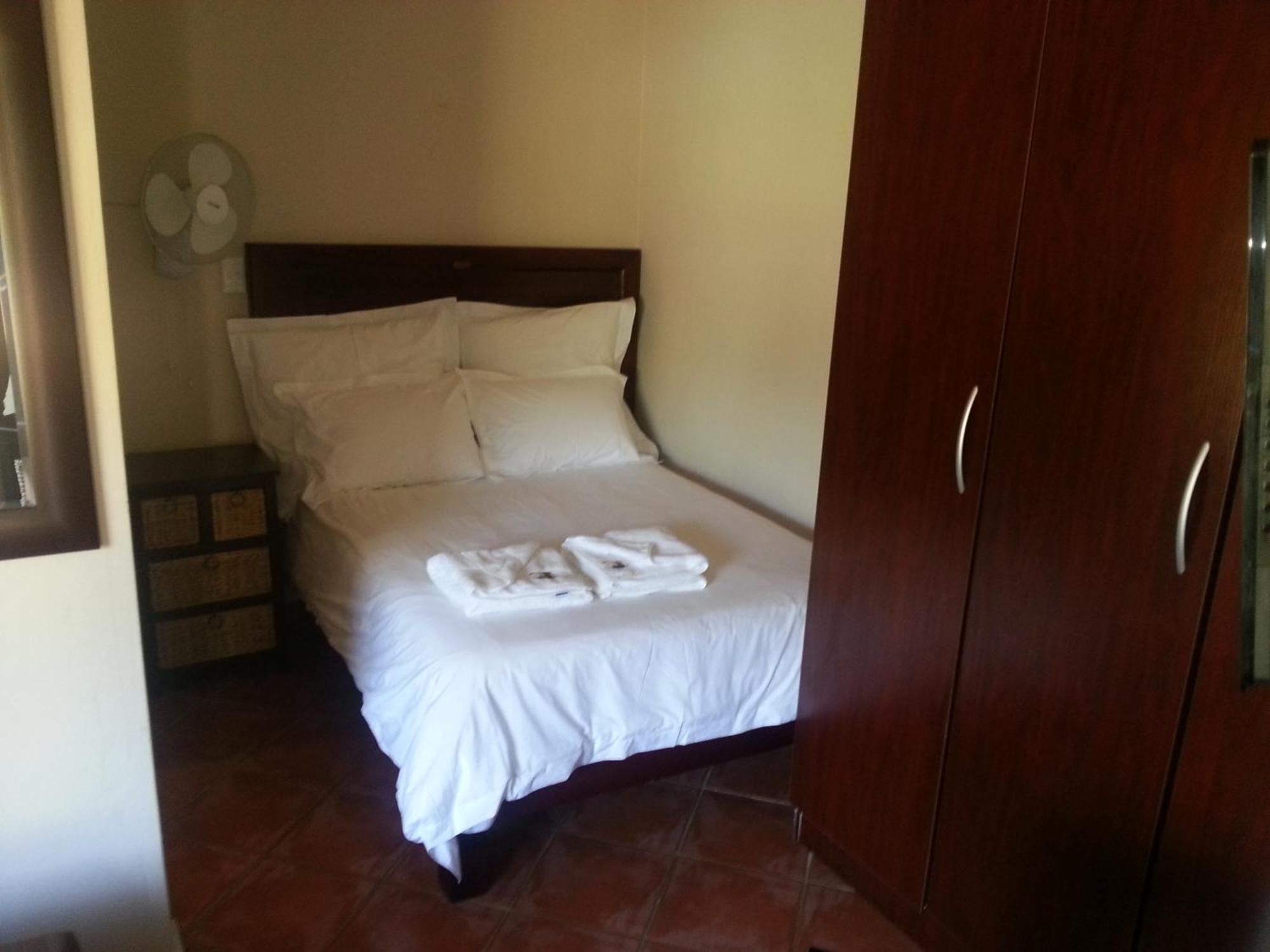 Private Apartments & Biz Stays Pretoria Room photo