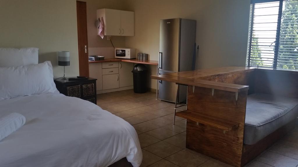 Private Apartments & Biz Stays Pretoria Exterior photo